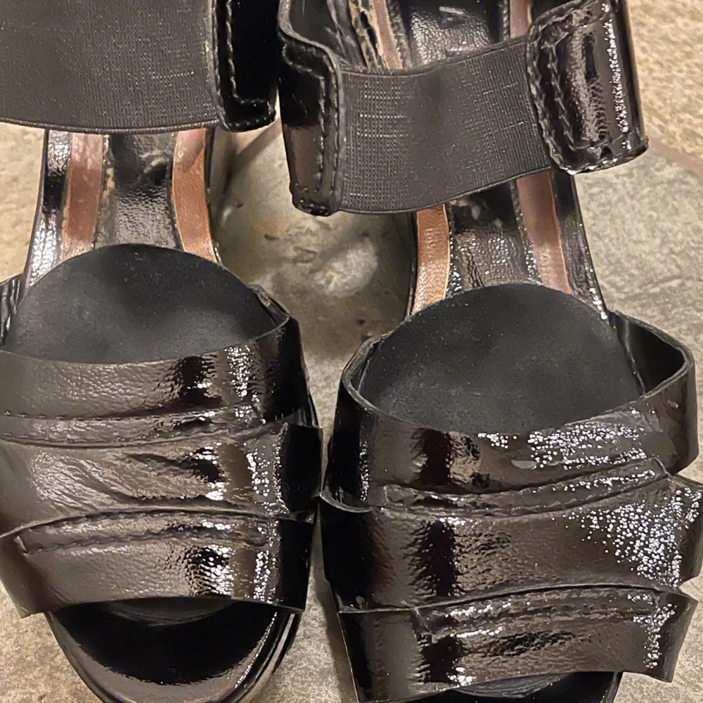 Marni Y2K Patent Leather Wedge Heels vintage black groovy